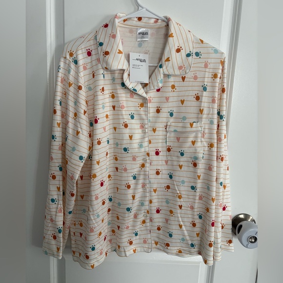 NWT- Aegean Apparel woman’s 2 piece long sleeve button down top & shorts set - Picture 1 of 9